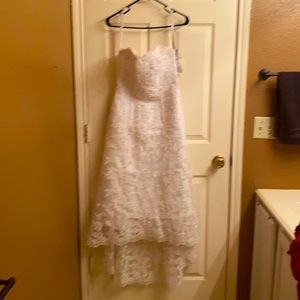 New summer wedding dress. You can wear with or without straps.